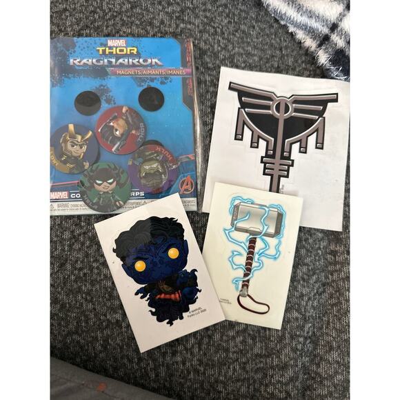 NEW Marvel Thor Ragnarok Funko Magnet Set Stickers - Picture 1 of 3